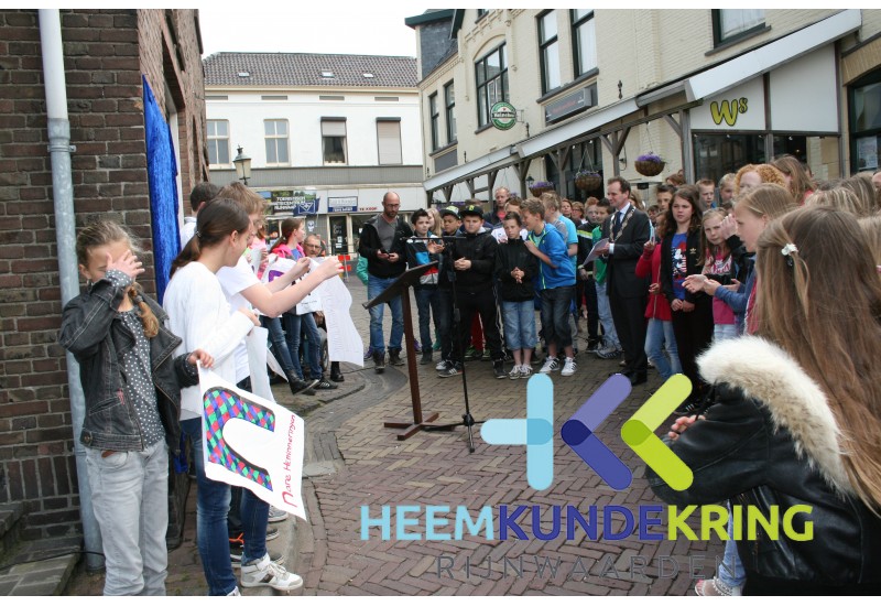 08-05-2013 Onthulling plaquette Northeimer Tolkamer Coll. P.Snip (15)